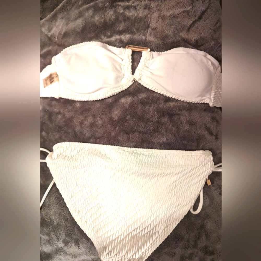 Small Dynamite White Halter Bikini - Picture 2 of 2